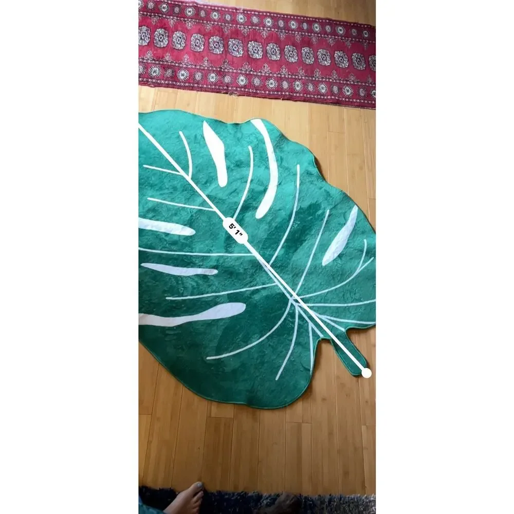 Green Monstera Leaf Shaped Area Rug 3’8” x 5’1”
